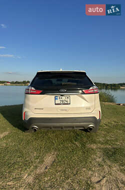 Внедорожник / Кроссовер Ford Edge 2019 в 