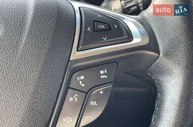 Внедорожник / Кроссовер Ford Edge 2022 в 