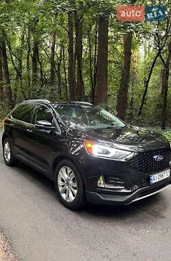 Внедорожник / Кроссовер Ford Edge 2019 в 
