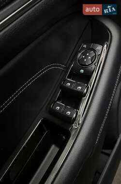 Внедорожник / Кроссовер Ford Edge 2019 в 