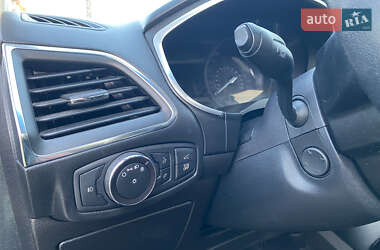 Внедорожник / Кроссовер Ford Edge 2019 в 