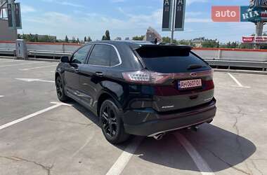 Внедорожник / Кроссовер Ford Edge 2018 в 