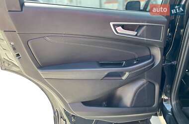 Внедорожник / Кроссовер Ford Edge 2018 в 