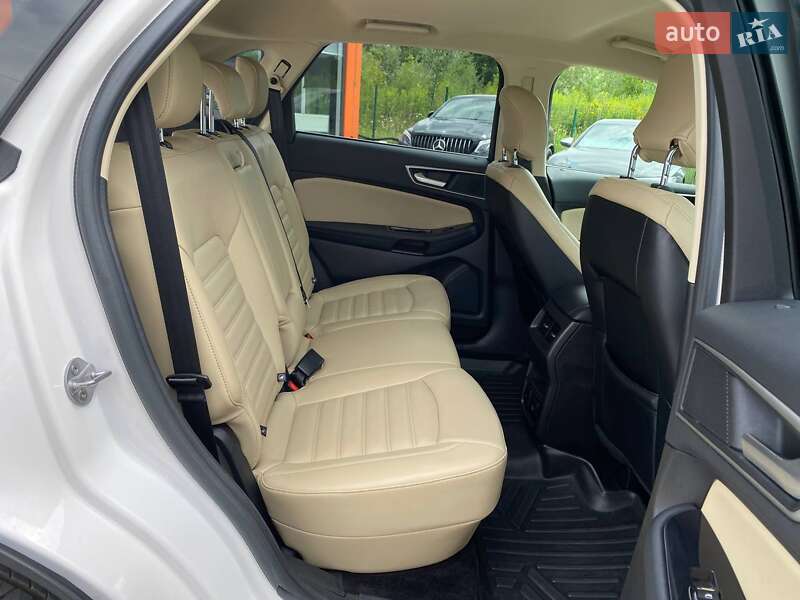 Внедорожник / Кроссовер Ford Edge 2016 в Львове