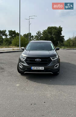 Внедорожник / Кроссовер Ford Edge 2018 в 