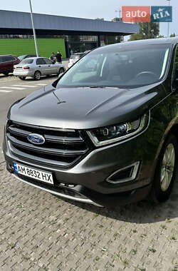 Внедорожник / Кроссовер Ford Edge 2018 в 
