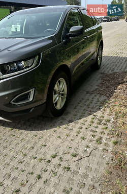 Внедорожник / Кроссовер Ford Edge 2018 в 