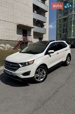 Позашляховик / Кросовер Ford Edge 2018 в 