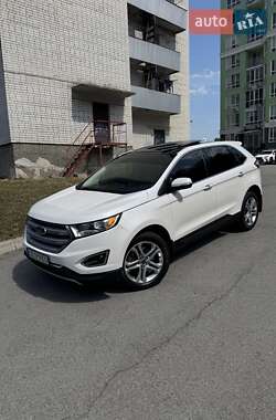 Позашляховик / Кросовер Ford Edge 2018 в 