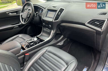 Внедорожник / Кроссовер Ford Edge 2018 в 