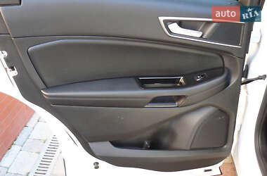 Внедорожник / Кроссовер Ford Edge 2016 в 