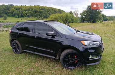 Внедорожник / Кроссовер Ford Edge 2018 в 
