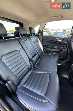 Внедорожник / Кроссовер Ford Edge 2022 в 