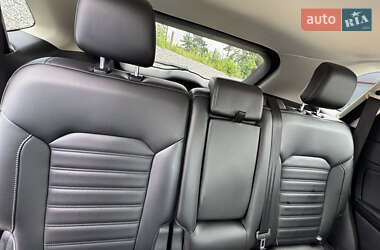 Внедорожник / Кроссовер Ford Edge 2020 в 