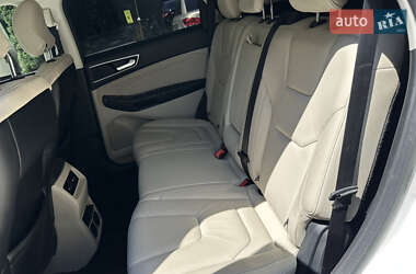 Внедорожник / Кроссовер Ford Edge 2017 в 