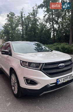 Позашляховик / Кросовер Ford Edge 2017 в 