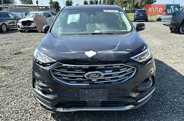 Внедорожник / Кроссовер Ford Edge 2019 в 