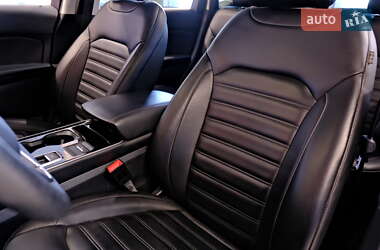 Внедорожник / Кроссовер Ford Edge 2018 в 