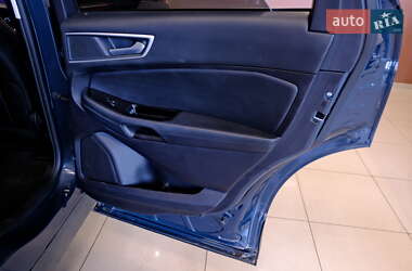 Внедорожник / Кроссовер Ford Edge 2018 в 