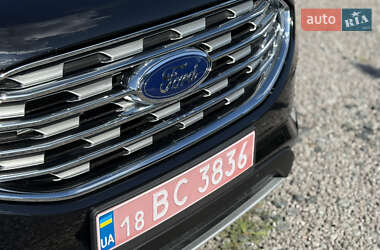 Внедорожник / Кроссовер Ford Edge 2022 в 