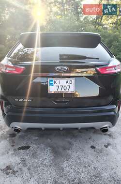 Внедорожник / Кроссовер Ford Edge 2020 в 