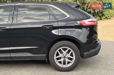 Внедорожник / Кроссовер Ford Edge 2021 в 