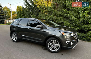 Внедорожник / Кроссовер Ford Edge 2017 в 