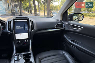 Внедорожник / Кроссовер Ford Edge 2022 в 