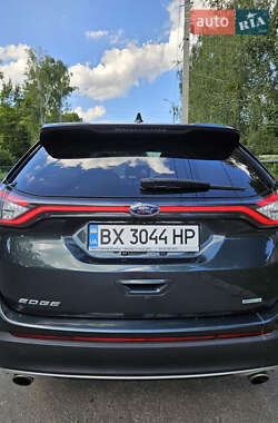 Внедорожник / Кроссовер Ford Edge 2015 в 