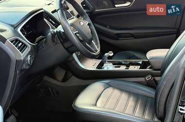 Внедорожник / Кроссовер Ford Edge 2019 в 