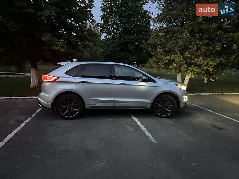 Ford Edge 2017