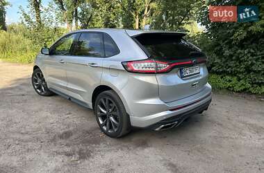 Внедорожник / Кроссовер Ford Edge 2017 в 