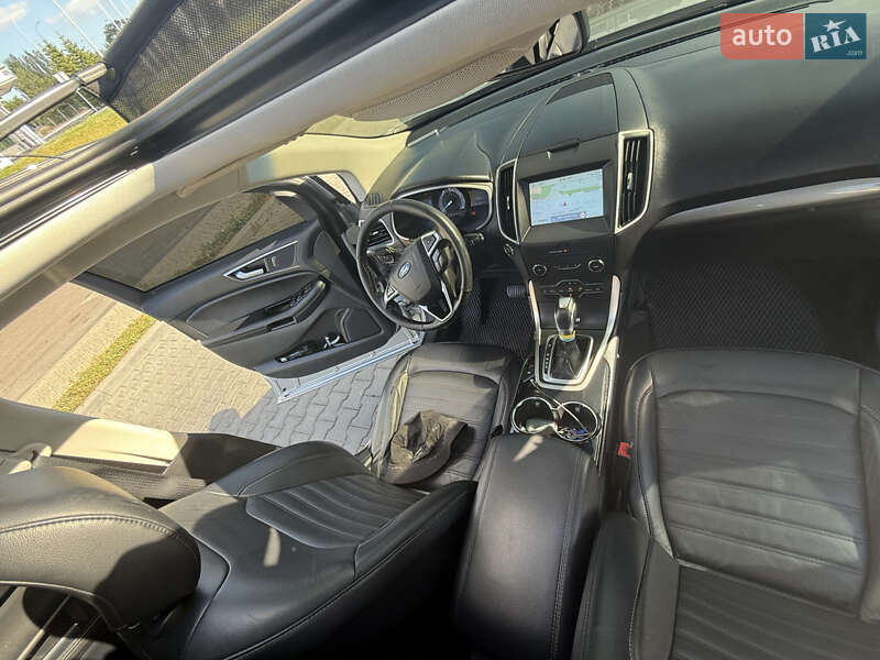 Позашляховик / Кросовер Ford Edge 2016 в Одесі