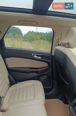 Внедорожник / Кроссовер Ford Edge 2017 в 