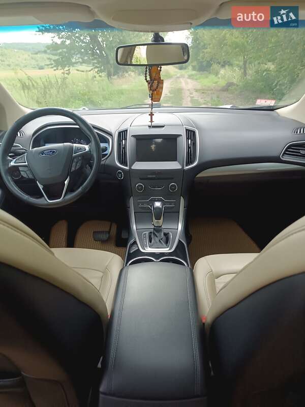 Внедорожник / Кроссовер Ford Edge 2017 в Ивано-Франковске
