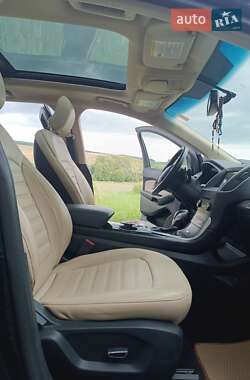 Внедорожник / Кроссовер Ford Edge 2017 в 