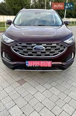 Внедорожник / Кроссовер Ford Edge 2019 в 
