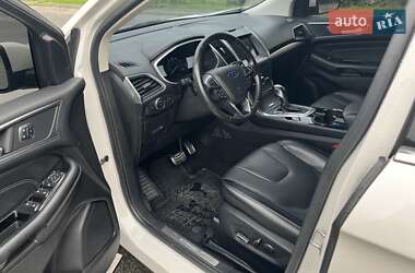 Внедорожник / Кроссовер Ford Edge 2017 в 