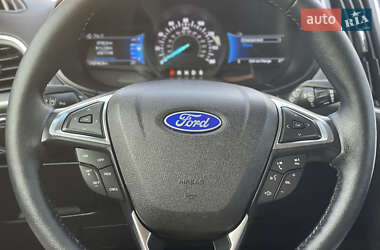 Внедорожник / Кроссовер Ford Edge 2024 в 