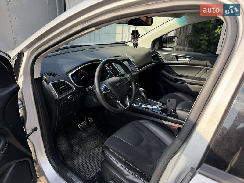 Внедорожник / Кроссовер Ford Edge 2016 в Черновцах
