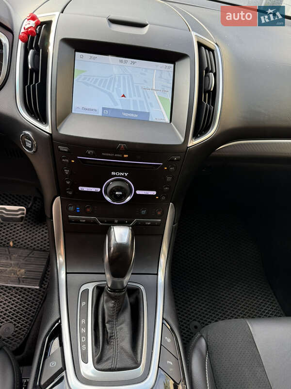 Внедорожник / Кроссовер Ford Edge 2016 в Черновцах