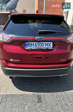 Внедорожник / Кроссовер Ford Edge 2015 в 