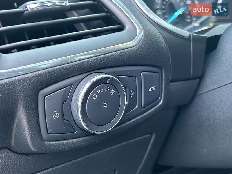 Внедорожник / Кроссовер Ford Edge 2015 в Николаеве