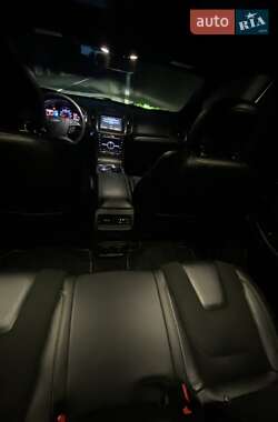 Внедорожник / Кроссовер Ford Edge 2019 в 