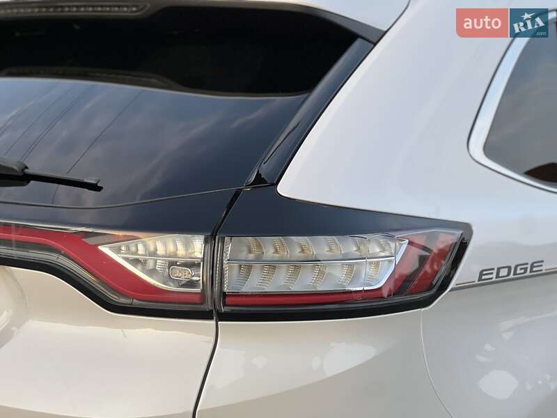Внедорожник / Кроссовер Ford Edge 2016 в Ровно