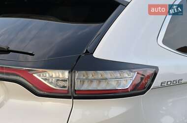 Внедорожник / Кроссовер Ford Edge 2016 в 