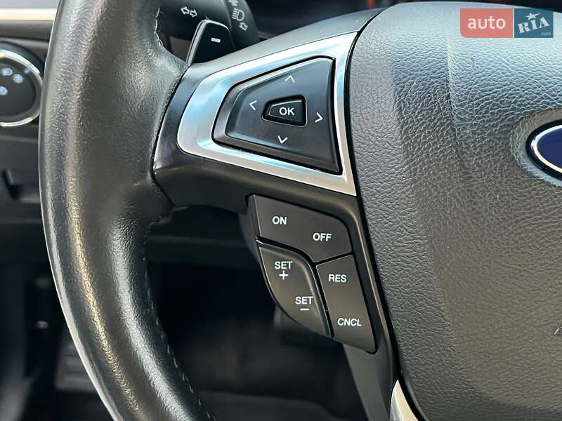 Внедорожник / Кроссовер Ford Edge 2016 в Ровно