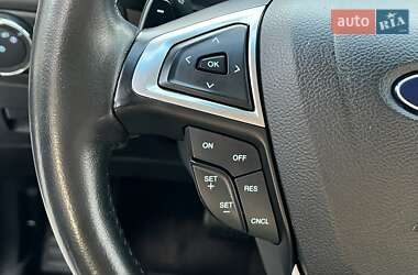 Внедорожник / Кроссовер Ford Edge 2016 в 