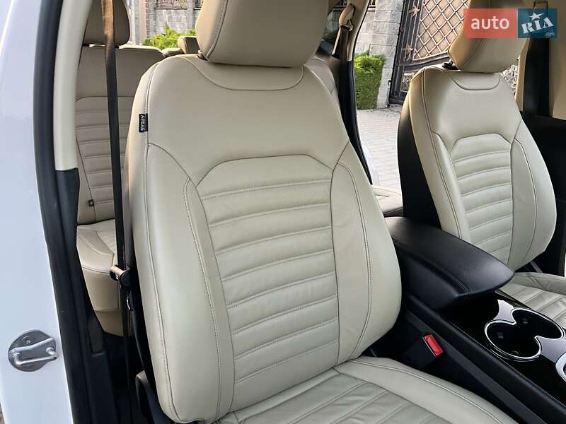 Внедорожник / Кроссовер Ford Edge 2016 в Ровно