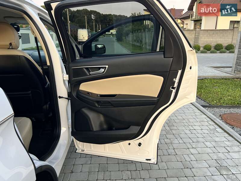 Внедорожник / Кроссовер Ford Edge 2016 в Ровно